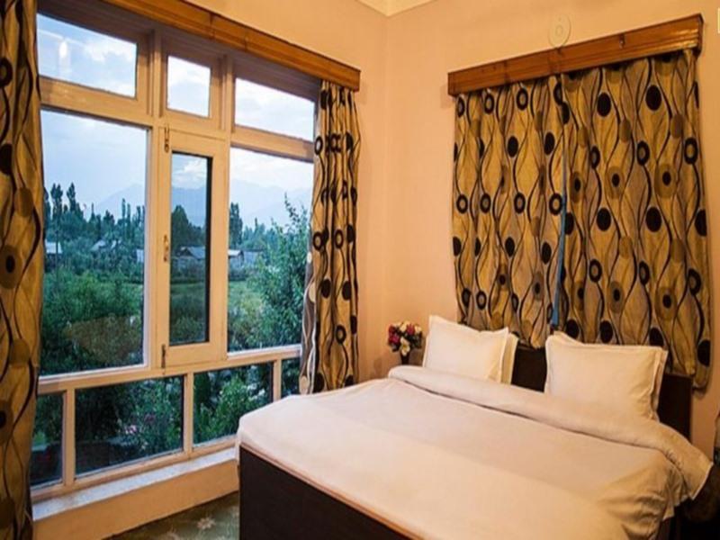 Hotel Sheesha Residency Srīnagar Esterno foto
